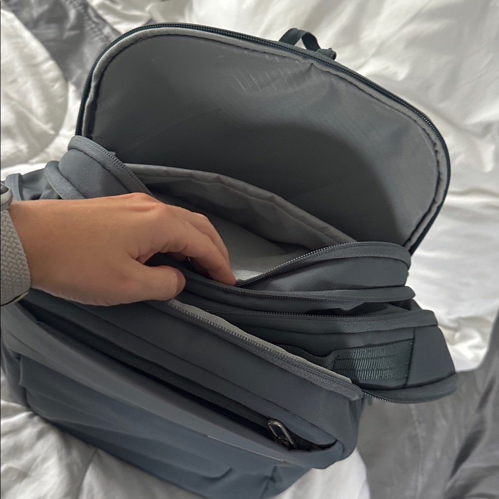 Samsonite Slate Backpack - Picture 9 of 9